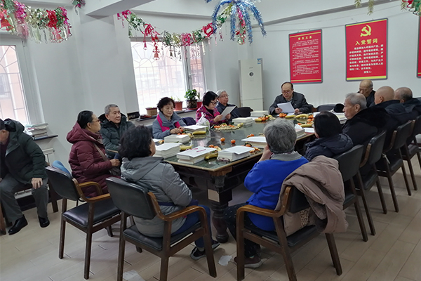 沈陽(yáng)分院離退休黨支部召開(kāi)黨員大會(huì)暨迎新年茶話會(huì)及游藝活動(dòng)